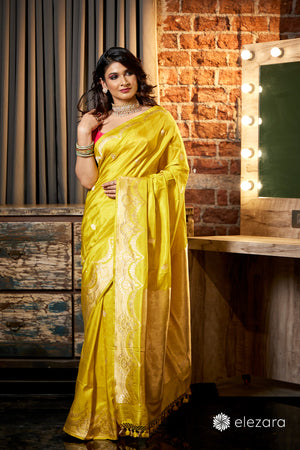 Lemon Yellow Scallop border with Sona zari Pure Katan Silk Banarasi