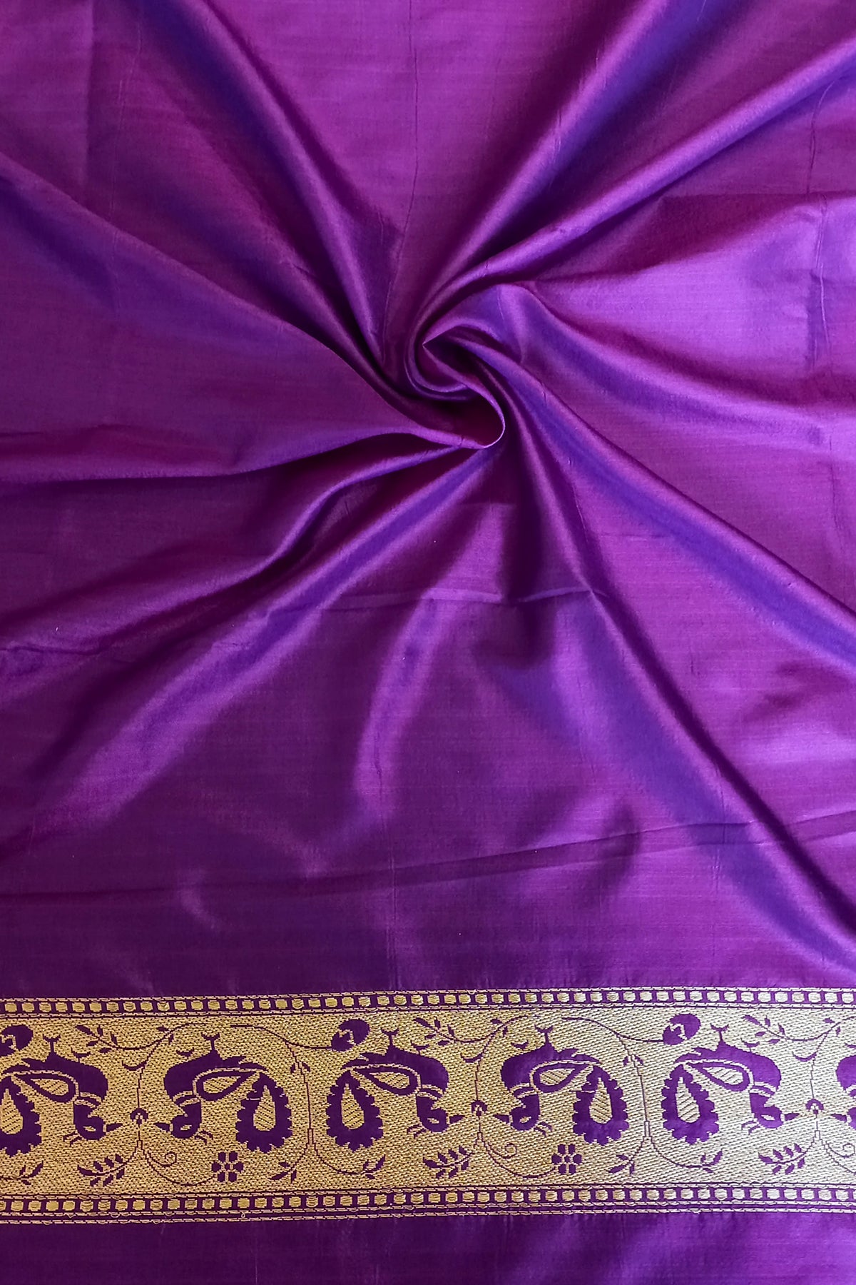 Purple Sona Zari Shikargah Pure Katan Silk Banarasi (purple buland sidhika)
