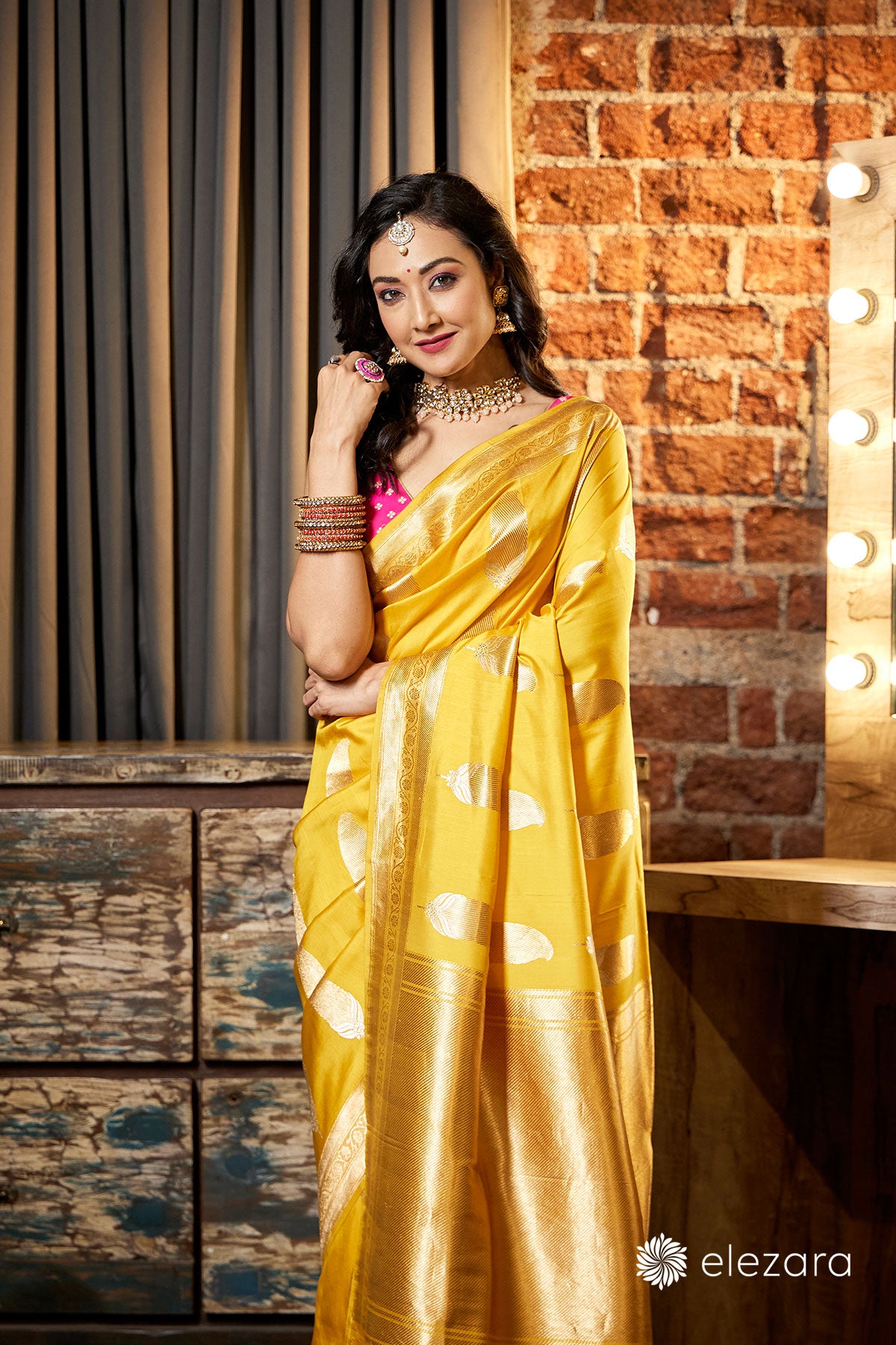 Yellow Kadhwa Buta Pure Katan Silk Ektara Banarasi