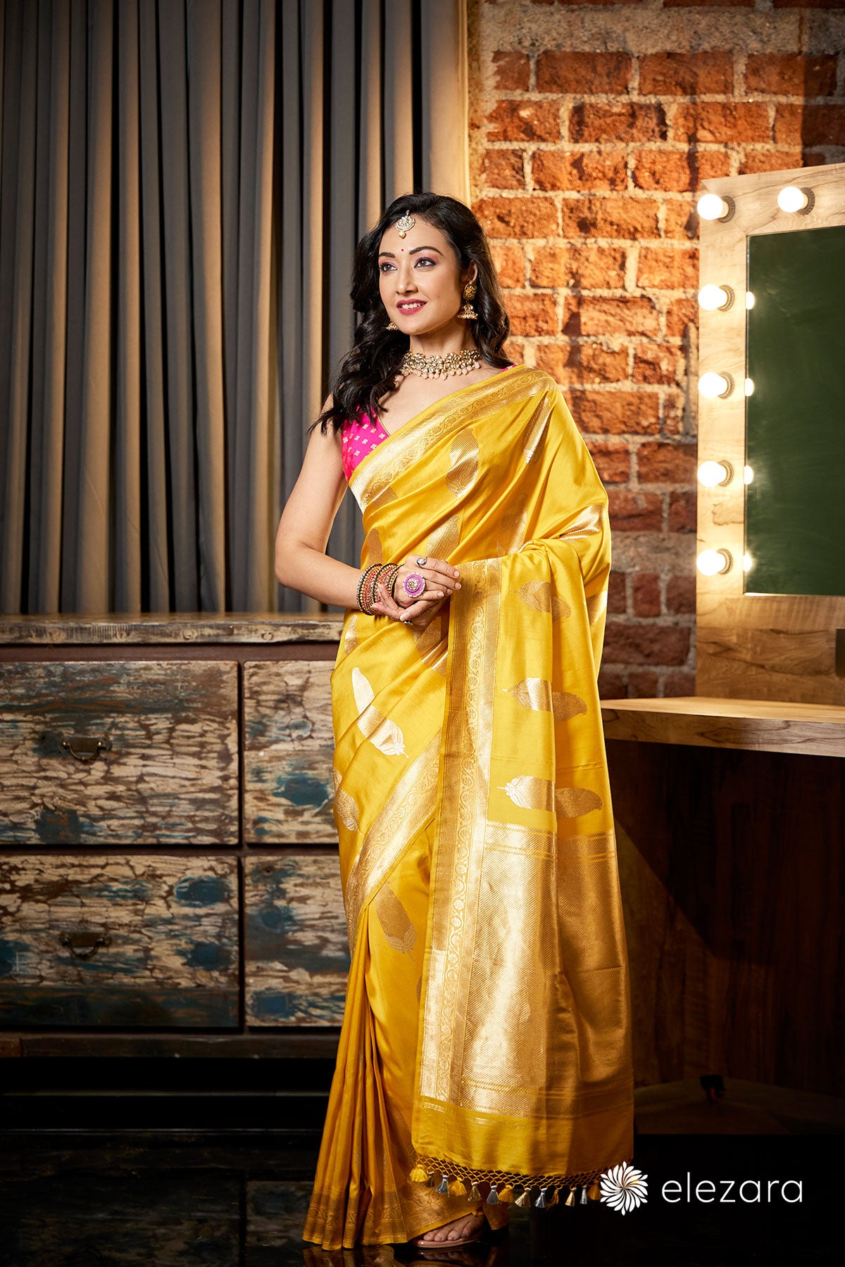 Yellow Kadhwa Buta Pure Katan Silk Ektara Banarasi
