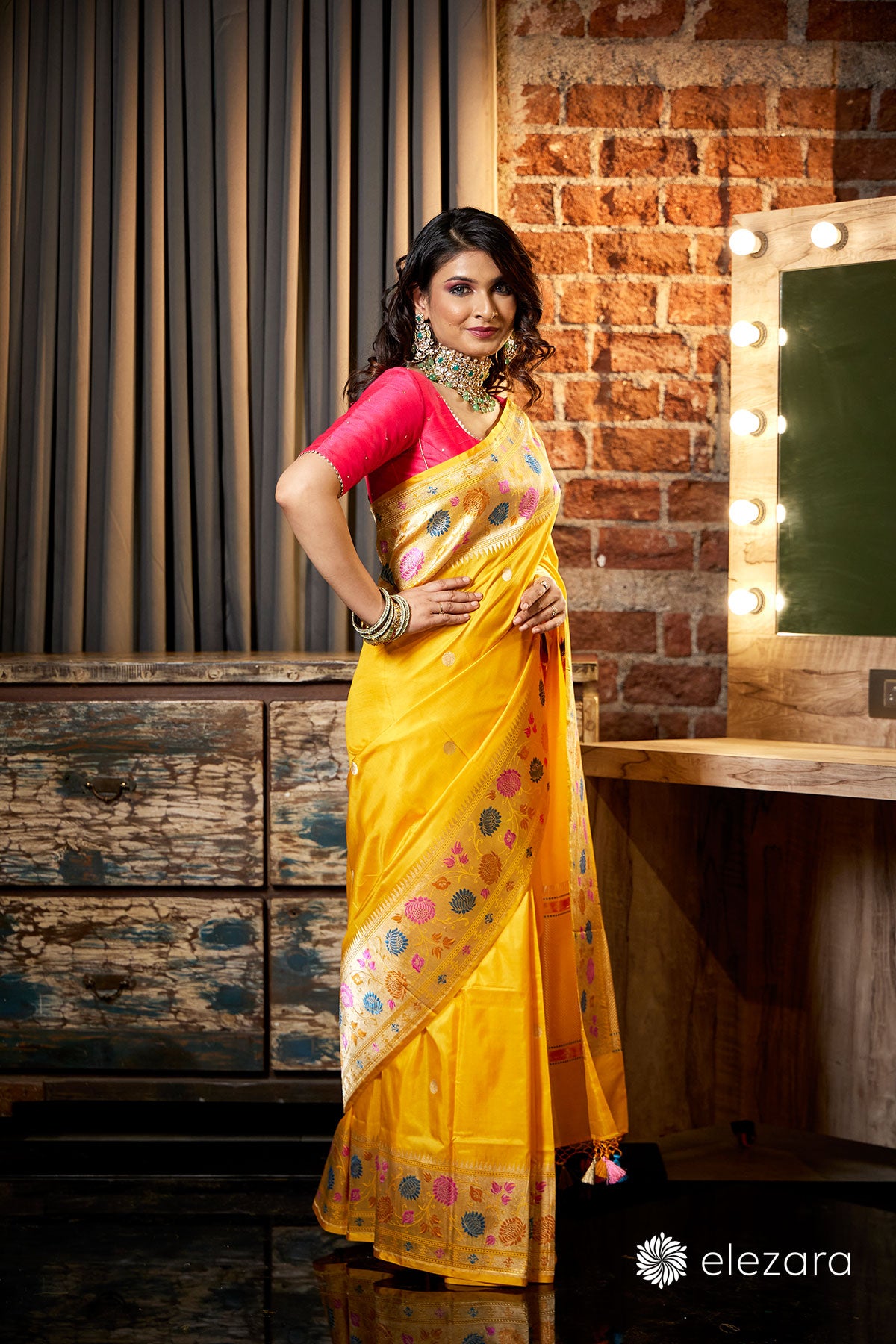 Yellow Kadhwa Buta Meenakari Pure Katan Silk Ektara Banarasi