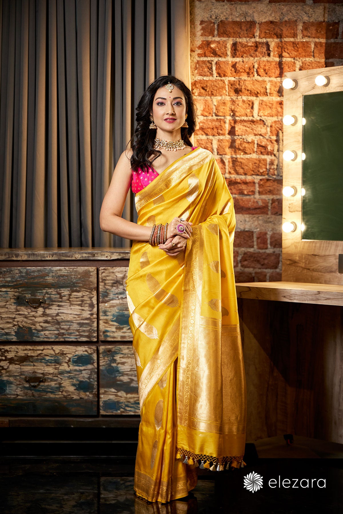 Yellow Kadhwa Buta Pure Katan Silk Ektara Banarasi