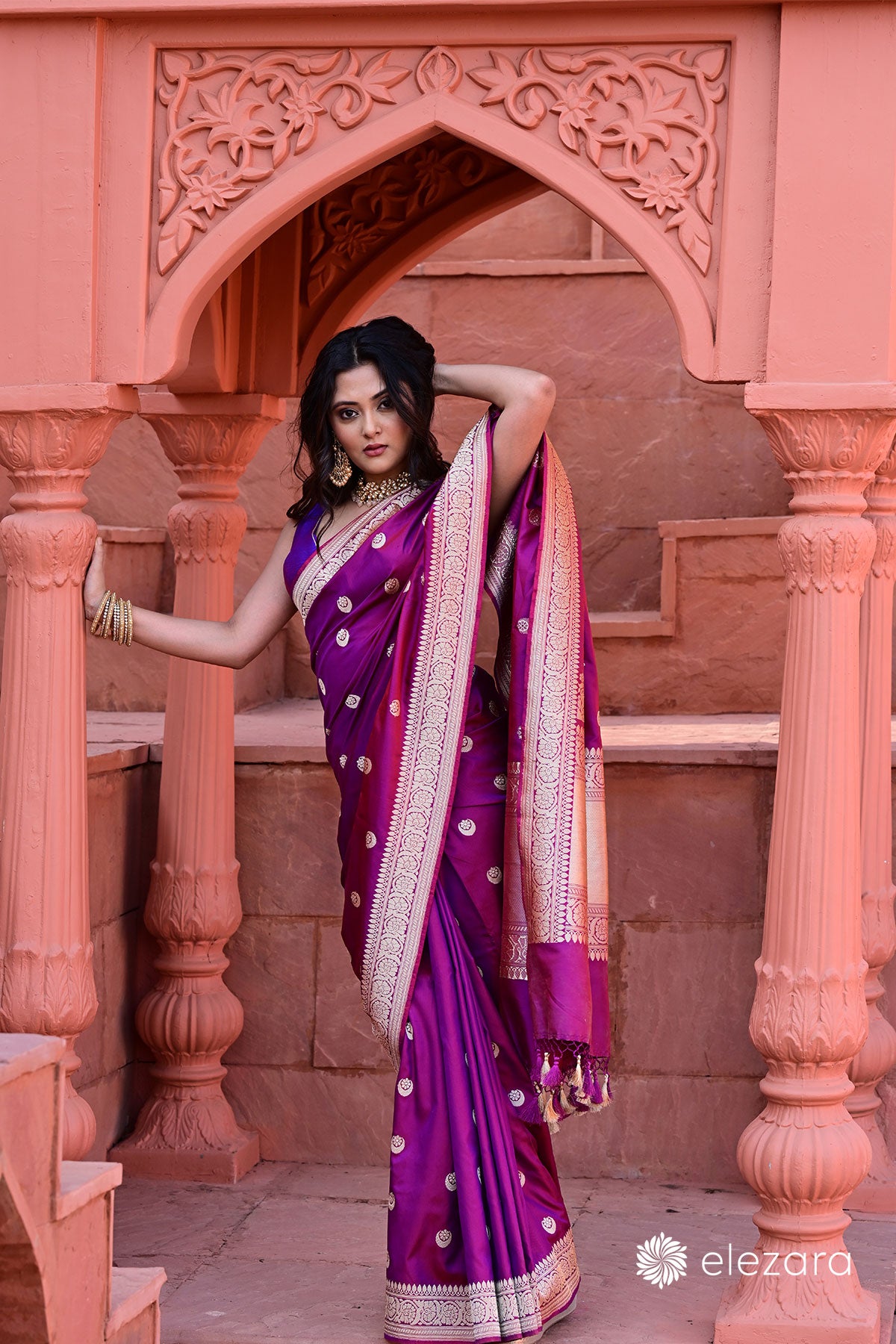 Wine Dual tone Kadhwa Buta Konia Pallu Pure Katan Silk Ektara Banarasi