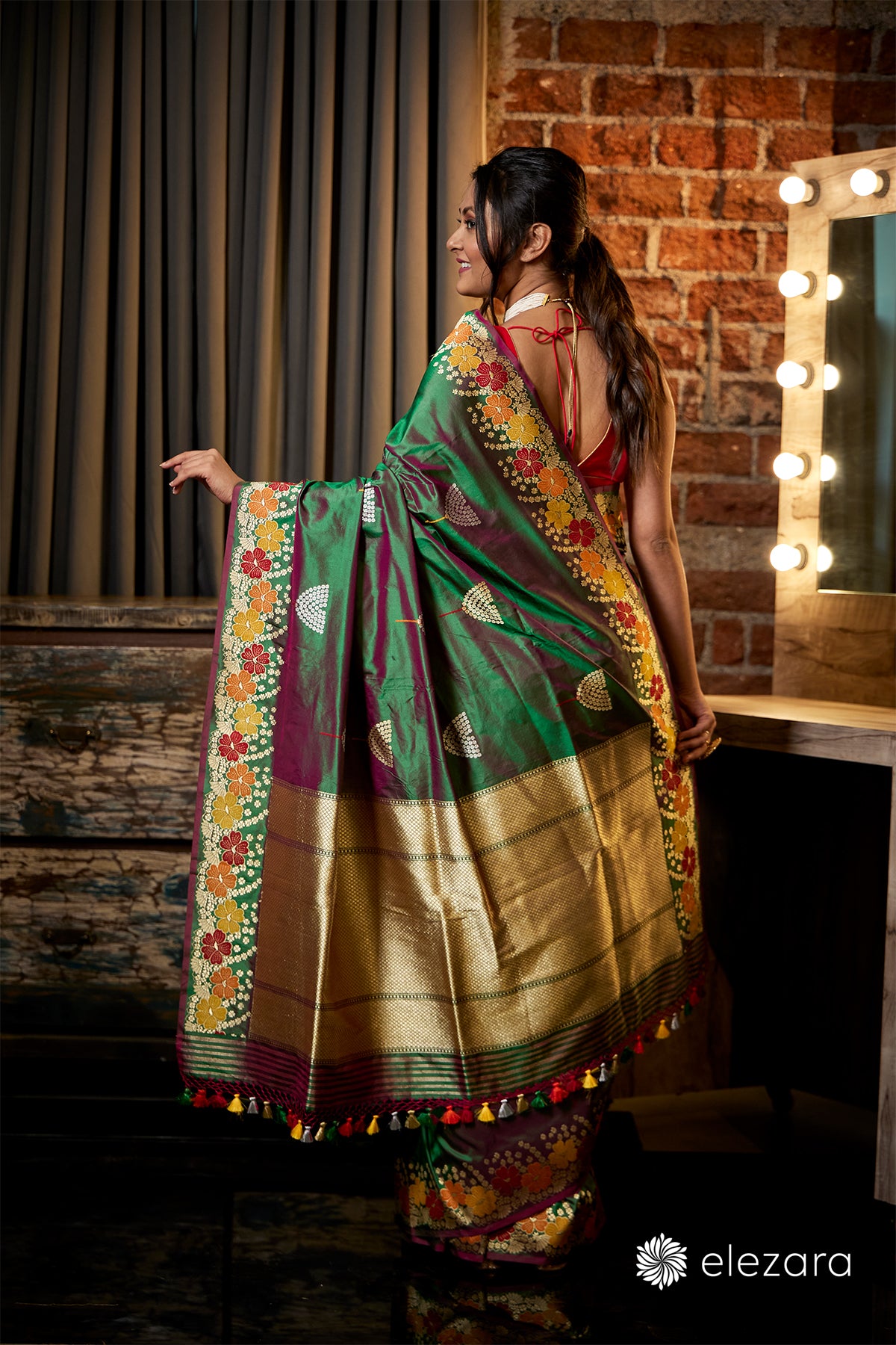 Banarasi silk Dark green Banarasi Saree in Weaving UK - SR21400