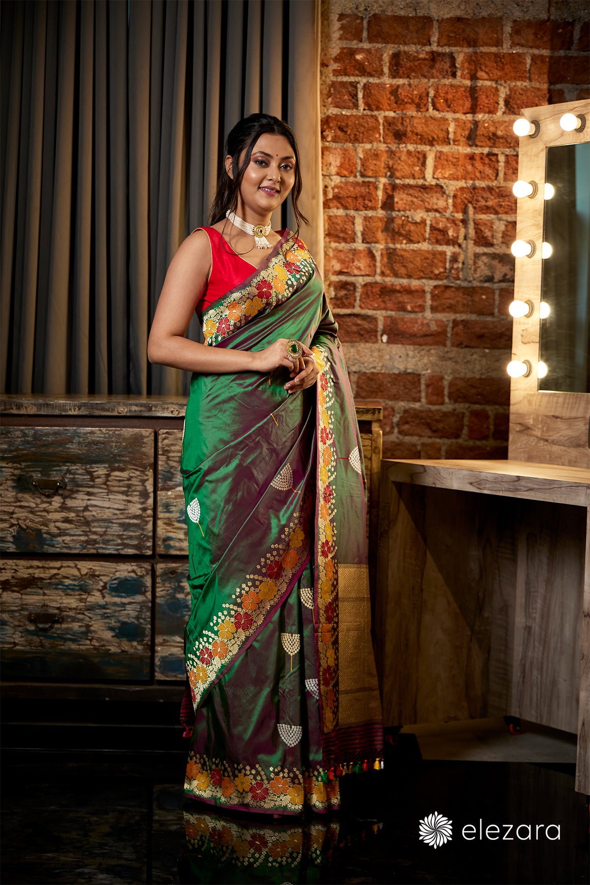 Bottle Green-Pink Dual Tone Kadhwa Buta Meenakari Border Pure Katan Silk Ektara Banarasi