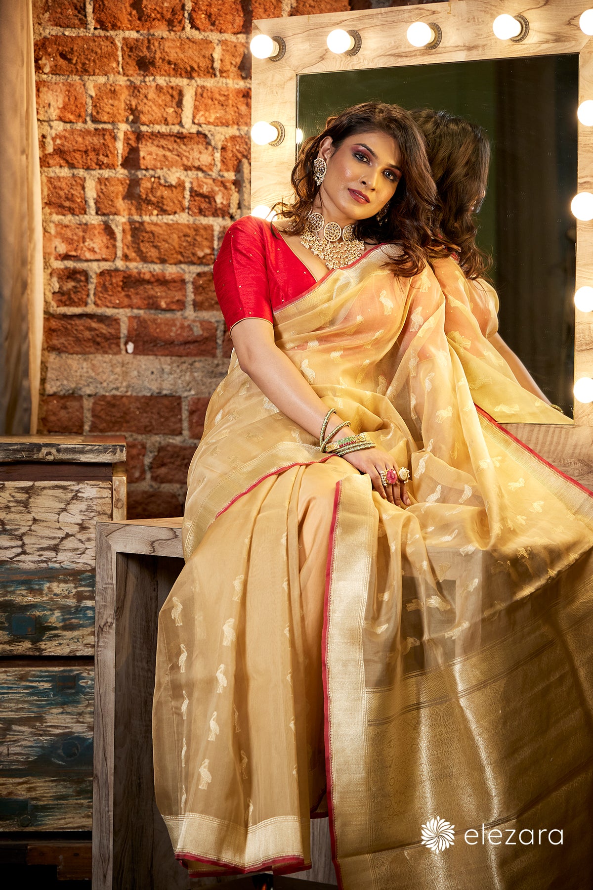 Off-white Kadhwa Flamingo Buta Pure Kora Handwoven Silk