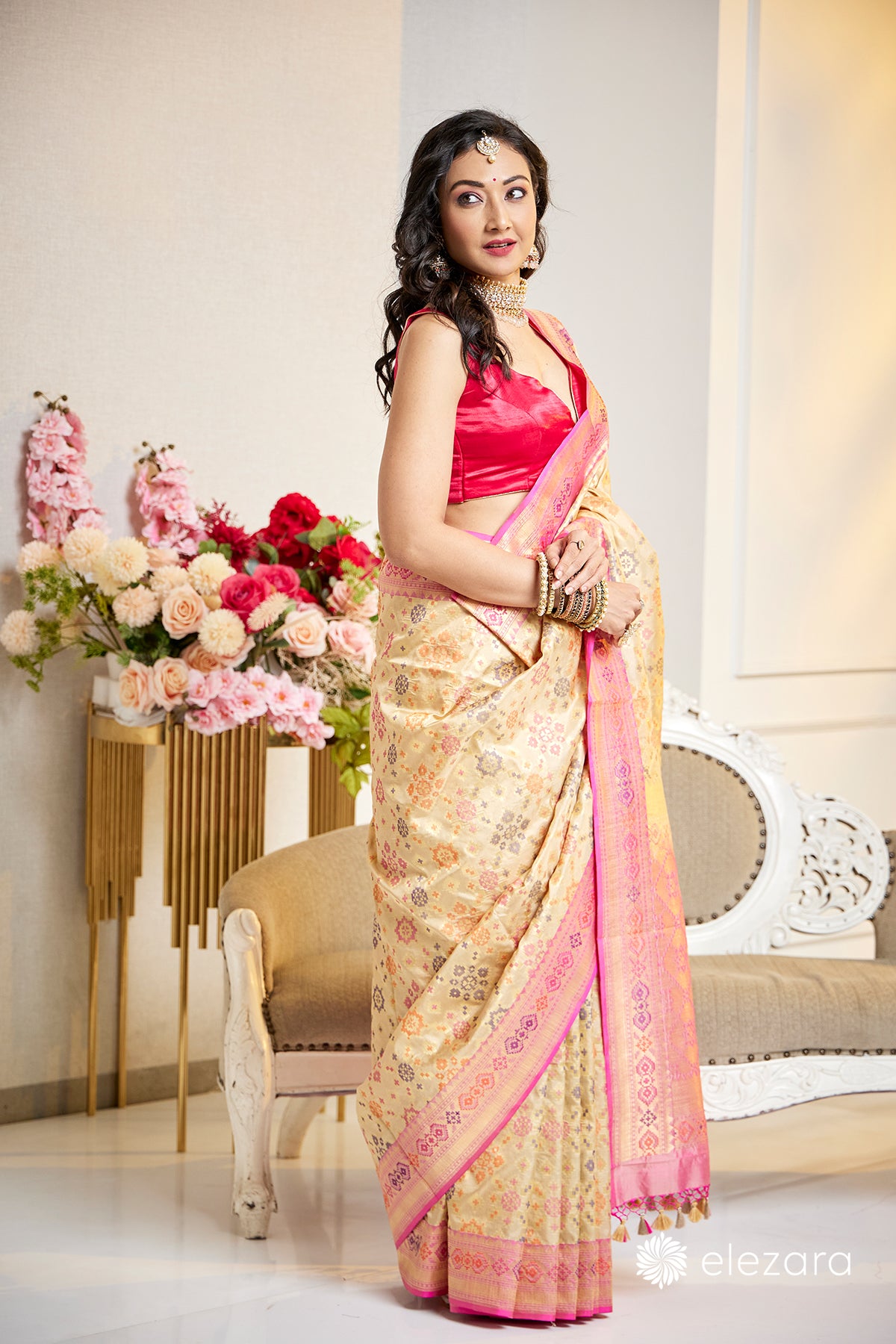 Handwoven Off white Pure Katan Patola Silk Banarasi