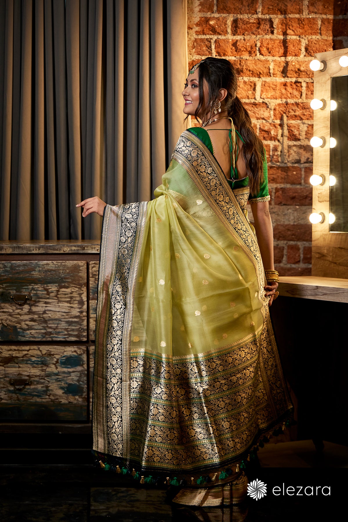 Light Green Kadhwa Buta Meenakari Pure Kora Handwoven Silk