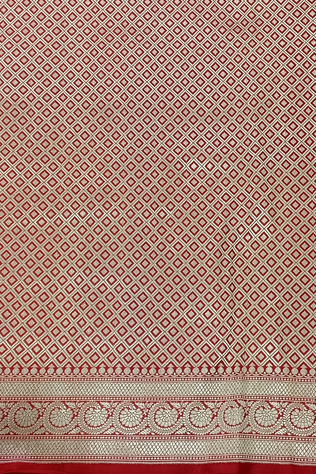 Red Floral Buta Pure Katan Banarasi