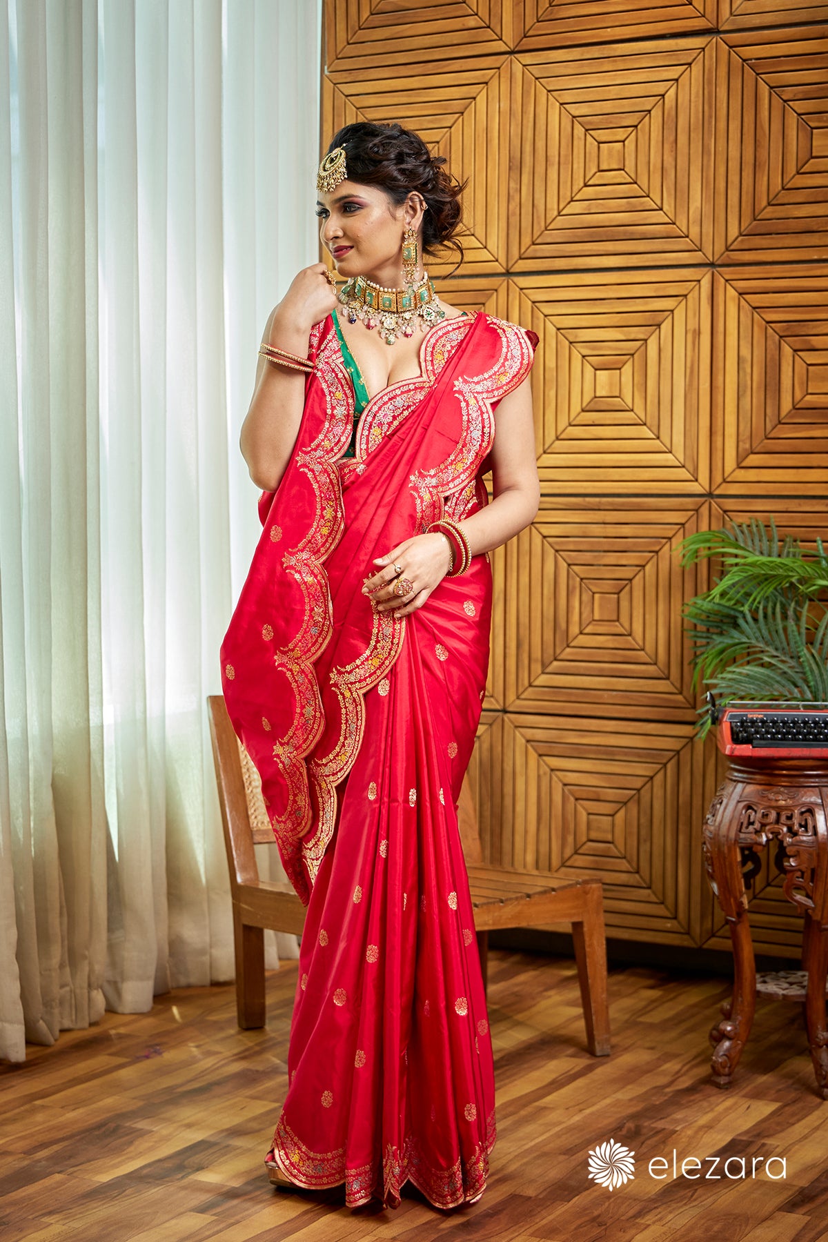 Red Scallop border with Sona zari Pure Katan Silk Banarasi