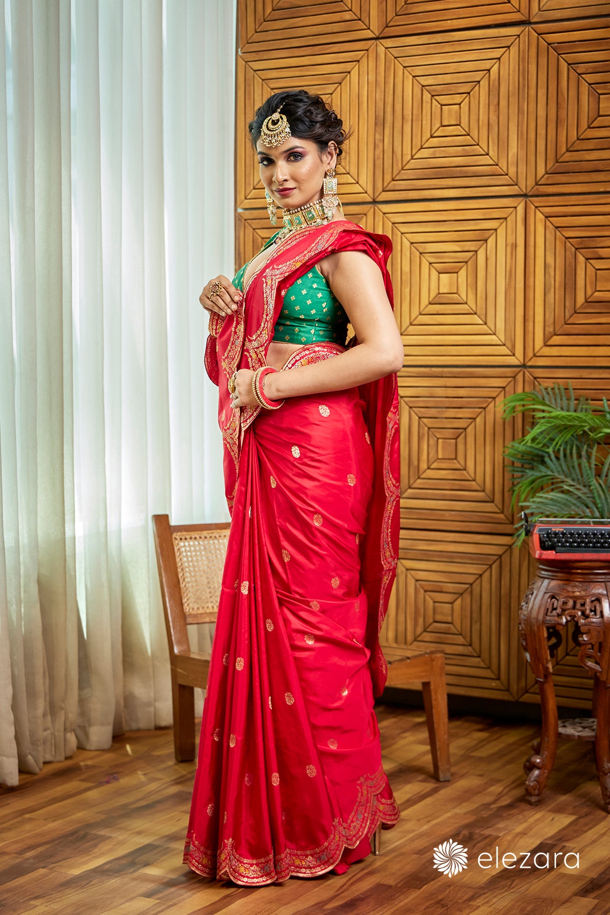 Red Scallop border with Sona zari Pure Katan Silk Banarasi